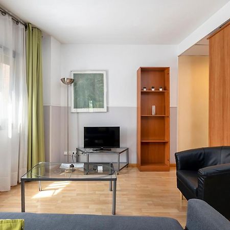 Apartments Sata Park Guell Area Барселона Экстерьер фото