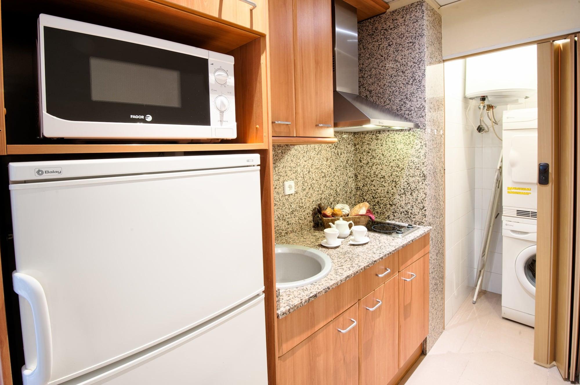 Apartments Sata Park Guell Area Барселона Экстерьер фото