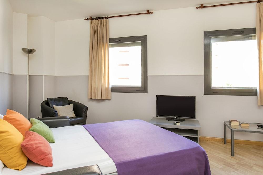 Apartments Sata Park Guell Area Барселона Экстерьер фото