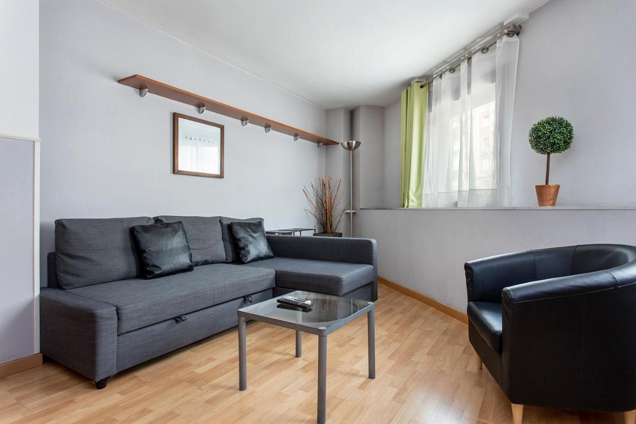 Apartments Sata Park Guell Area Барселона Экстерьер фото