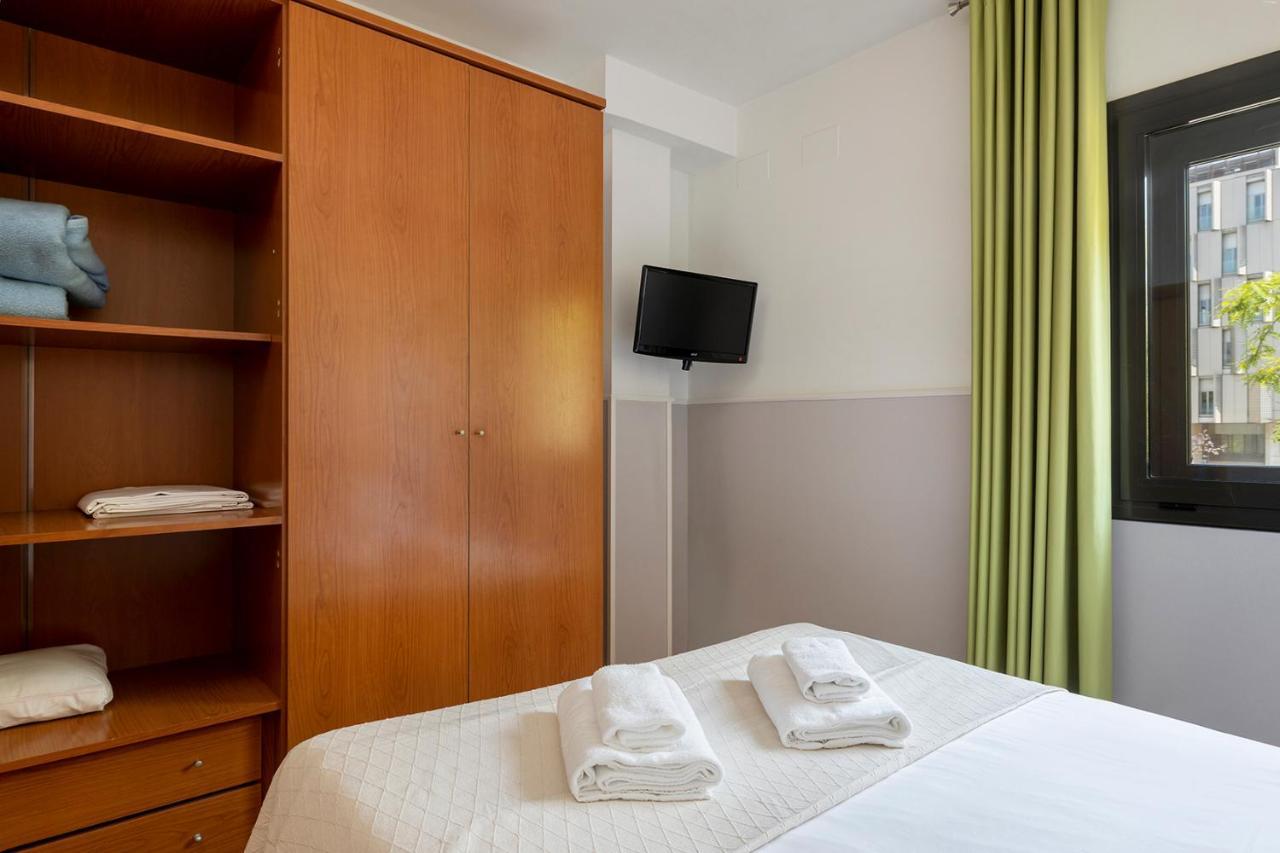 Apartments Sata Park Guell Area Барселона Экстерьер фото