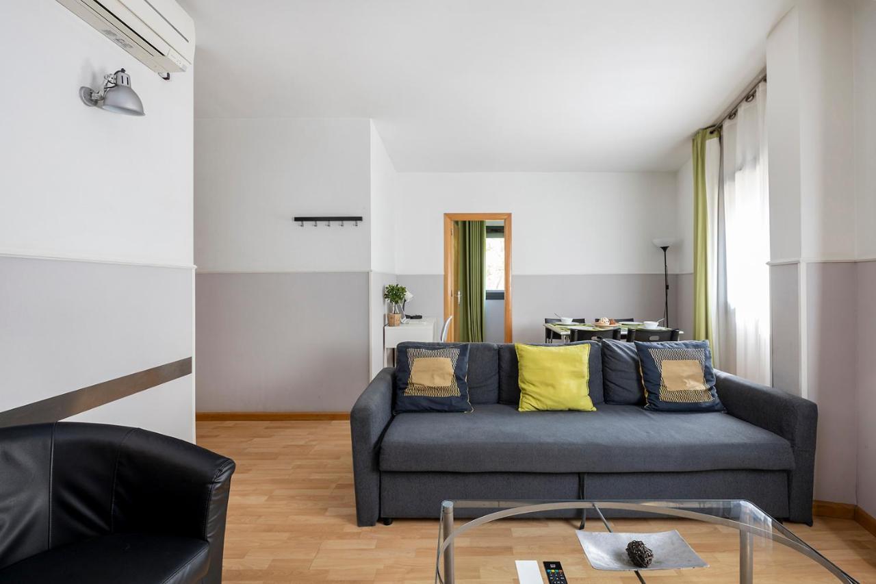 Apartments Sata Park Guell Area Барселона Экстерьер фото
