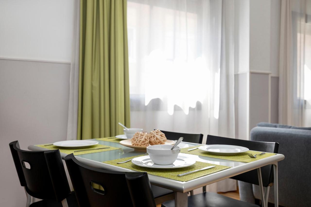 Apartments Sata Park Guell Area Барселона Экстерьер фото